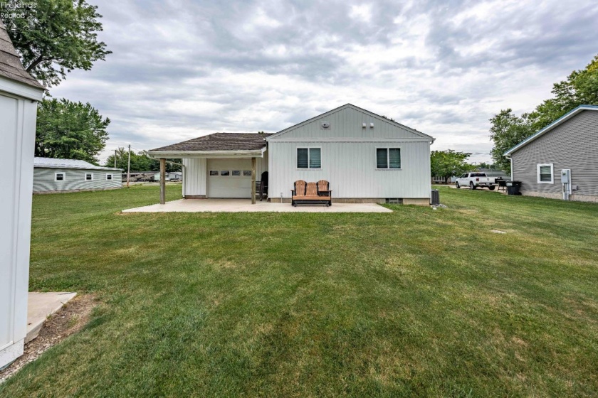 3125 Canal Road, Port Clinton, 43452, 2 Bedrooms Bedrooms, ,1 BathroomBathrooms,Residential,For Sale,Canal,20262984