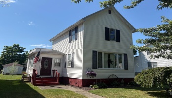307 Laurel Street, Willard, 44890, 3 Bedrooms Bedrooms, ,1 BathroomBathrooms,Residential,For Sale,Laurel,20263026 307 Laurel Street, Willard, 44890, 3 Bedrooms Bedrooms, ,1 BathroomBathrooms,Residential,For Sale,Laurel,20263026