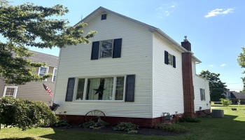 307 Laurel Street, Willard, 44890, 3 Bedrooms Bedrooms, ,1 BathroomBathrooms,Residential,For Sale,Laurel,20263026 307 Laurel Street, Willard, 44890, 3 Bedrooms Bedrooms, ,1 BathroomBathrooms,Residential,For Sale,Laurel,20263026