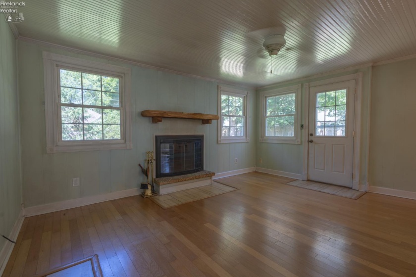 817 Seneca Avenue, Huron, 44839, 5 Bedrooms Bedrooms, ,3 BathroomsBathrooms,Residential,For Sale,Seneca,20263064