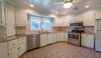 817 Seneca Avenue, Huron, 44839, 5 Bedrooms Bedrooms, ,3 BathroomsBathrooms,Residential,For Sale,Seneca,20263064