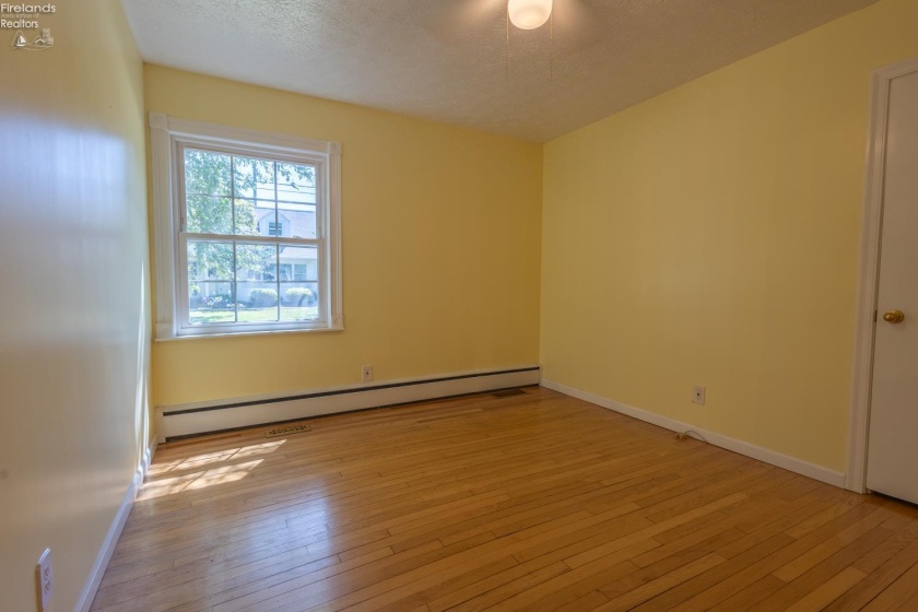 817 Seneca Avenue, Huron, 44839, 5 Bedrooms Bedrooms, ,3 BathroomsBathrooms,Residential,For Sale,Seneca,20263064