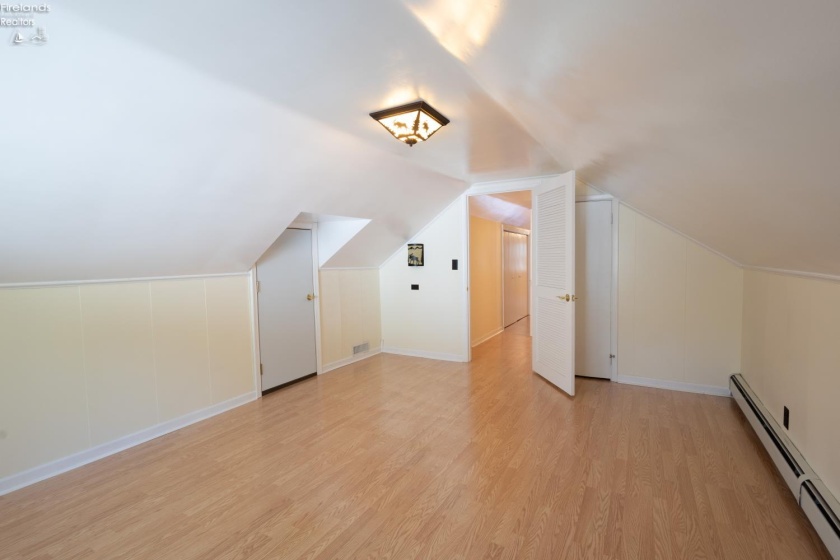 817 Seneca Avenue, Huron, 44839, 5 Bedrooms Bedrooms, ,3 BathroomsBathrooms,Residential,For Sale,Seneca,20263064