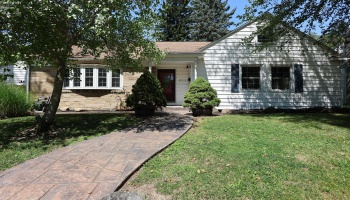 817 Seneca Avenue, Huron, 44839, 5 Bedrooms Bedrooms, ,3 BathroomsBathrooms,Residential,For Sale,Seneca,20263064