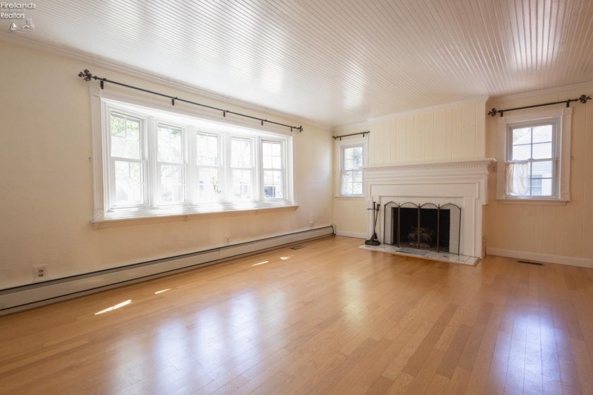 817 Seneca Avenue, Huron, 44839, 5 Bedrooms Bedrooms, ,3 BathroomsBathrooms,Residential,For Sale,Seneca,20263064