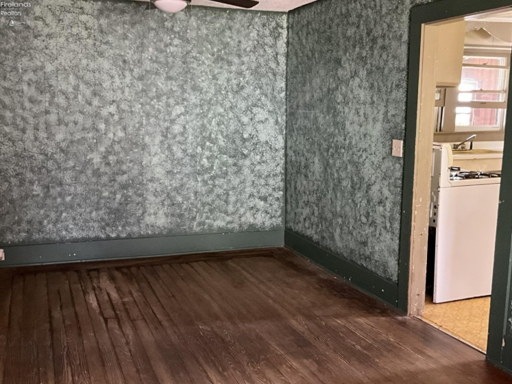 101 Main Street, New London, 44851, 5 Bedrooms Bedrooms, ,1 BathroomBathrooms,Residential,For Sale,Main,20263071