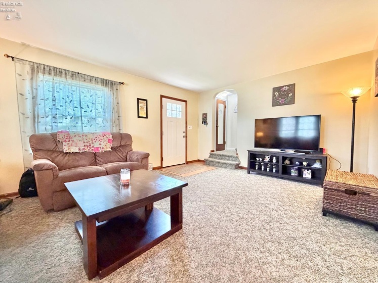 334 Union Street, Bellevue, 44811, 3 Bedrooms Bedrooms, ,2 BathroomsBathrooms,Residential,For Sale,Union,20263069