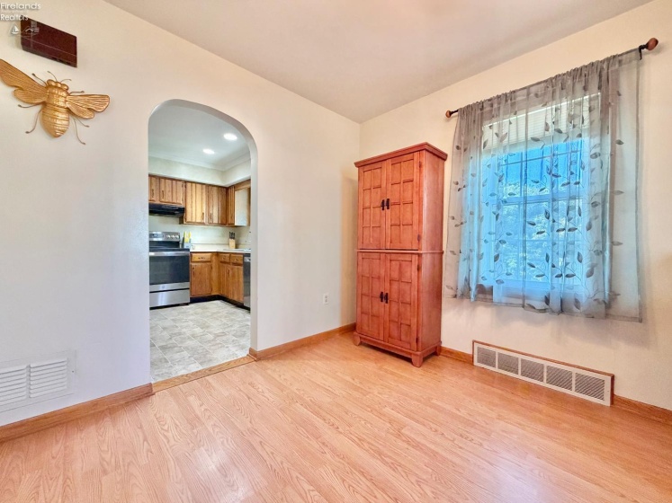 334 Union Street, Bellevue, 44811, 3 Bedrooms Bedrooms, ,2 BathroomsBathrooms,Residential,For Sale,Union,20263069
