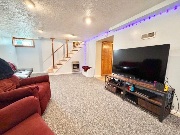 334 Union Street, Bellevue, 44811, 3 Bedrooms Bedrooms, ,2 BathroomsBathrooms,Residential,For Sale,Union,20263069