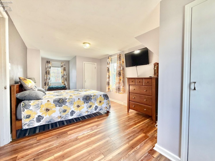 334 Union Street, Bellevue, 44811, 3 Bedrooms Bedrooms, ,2 BathroomsBathrooms,Residential,For Sale,Union,20263069