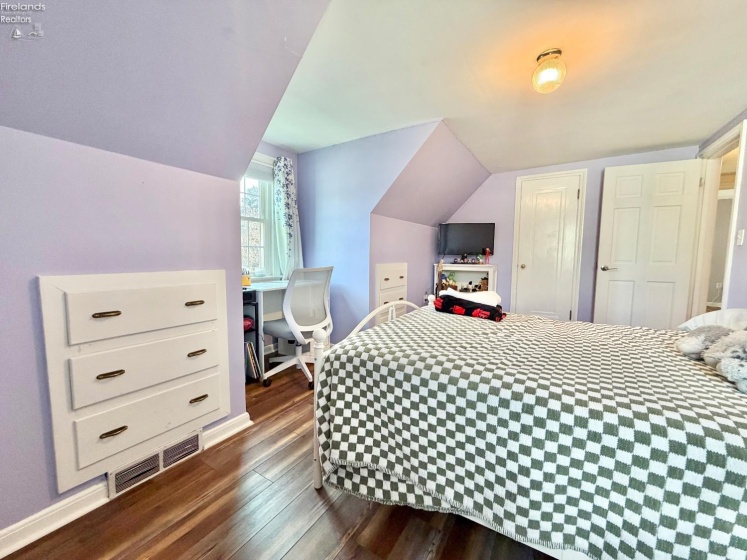 334 Union Street, Bellevue, 44811, 3 Bedrooms Bedrooms, ,2 BathroomsBathrooms,Residential,For Sale,Union,20263069