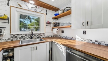 1134 Catawba Road, Port Clinton, 43452, 2 Bedrooms Bedrooms, ,1 BathroomBathrooms,Residential,For Sale,Catawba,20263054