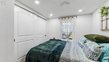 1134 Catawba Road, Port Clinton, 43452, 2 Bedrooms Bedrooms, ,1 BathroomBathrooms,Residential,For Sale,Catawba,20263054