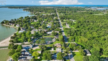 1134 Catawba Road, Port Clinton, 43452, 2 Bedrooms Bedrooms, ,1 BathroomBathrooms,Residential,For Sale,Catawba,20263054