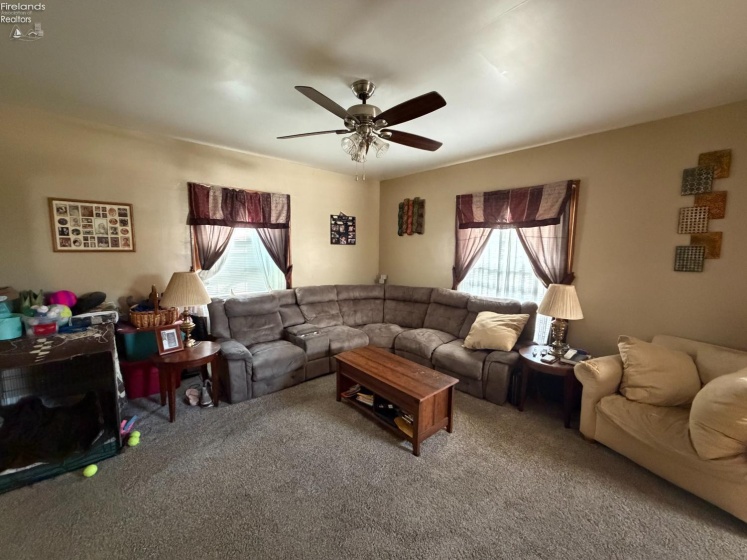 305 Sandusky Street, Tiffin, 44883, 3 Bedrooms Bedrooms, ,1 BathroomBathrooms,Residential,For Sale,Sandusky,20263076