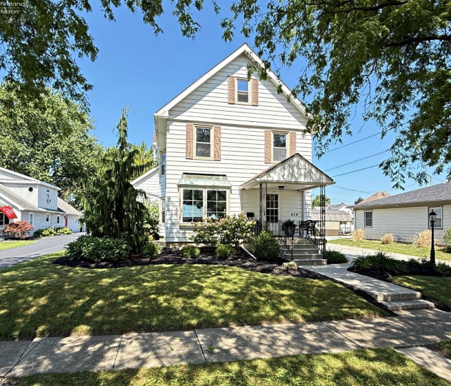 414 Hedges Street, Tiffin, 44883, 3 Bedrooms Bedrooms, ,2 BathroomsBathrooms,Residential,For Sale,Hedges,20263034