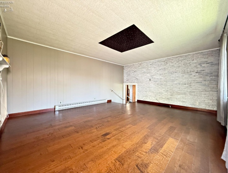414 Hedges Street, Tiffin, 44883, 3 Bedrooms Bedrooms, ,2 BathroomsBathrooms,Residential,For Sale,Hedges,20263034