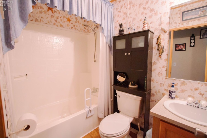 2614 Tiffin Ave, Sandusky, 44870, 3 Bedrooms Bedrooms, ,2 BathroomsBathrooms,Residential,For Sale,Tiffin Ave,20263074