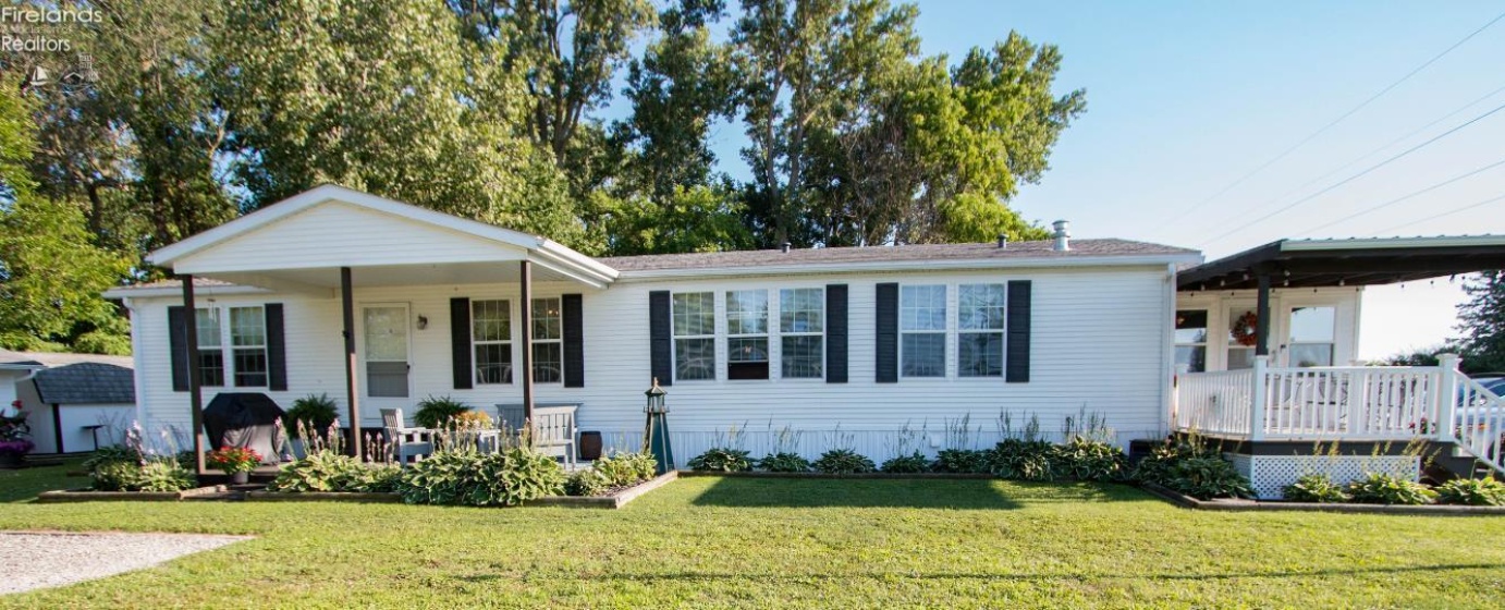 2614 Tiffin Ave, Sandusky, 44870, 3 Bedrooms Bedrooms, ,2 BathroomsBathrooms,Residential,For Sale,Tiffin Ave,20263074