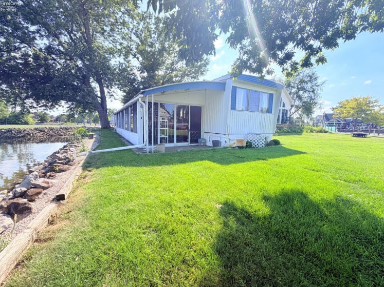 4799 Marina Avenue, Port Clinton, 43452, 2 Bedrooms Bedrooms, ,1 BathroomBathrooms,Residential,For Sale,Marina,20263081