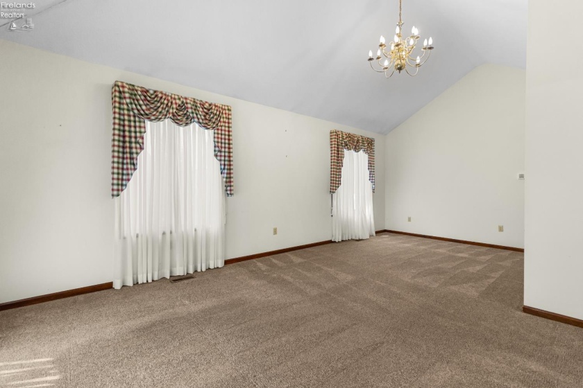 838 Bellaire Drive, Bellevue, 44811, 3 Bedrooms Bedrooms, ,2 BathroomsBathrooms,Residential,For Sale,Bellaire,20263075