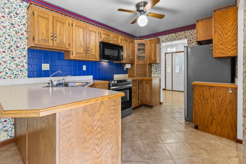 838 Bellaire Drive, Bellevue, 44811, 3 Bedrooms Bedrooms, ,2 BathroomsBathrooms,Residential,For Sale,Bellaire,20263075