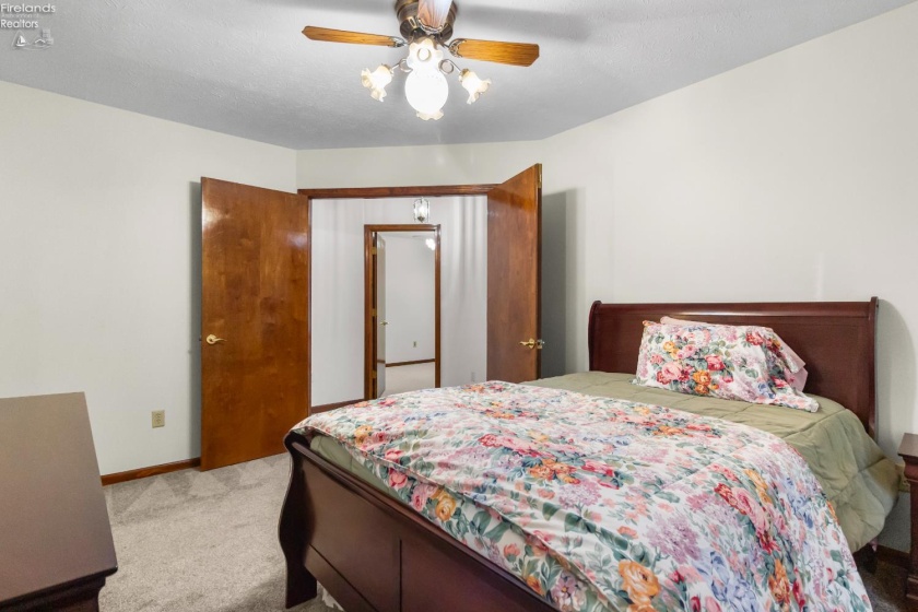 838 Bellaire Drive, Bellevue, 44811, 3 Bedrooms Bedrooms, ,2 BathroomsBathrooms,Residential,For Sale,Bellaire,20263075