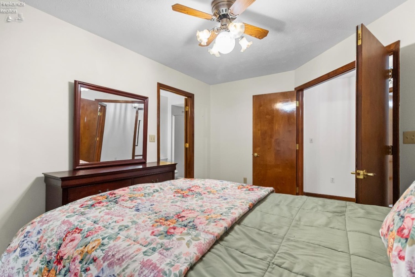 838 Bellaire Drive, Bellevue, 44811, 3 Bedrooms Bedrooms, ,2 BathroomsBathrooms,Residential,For Sale,Bellaire,20263075