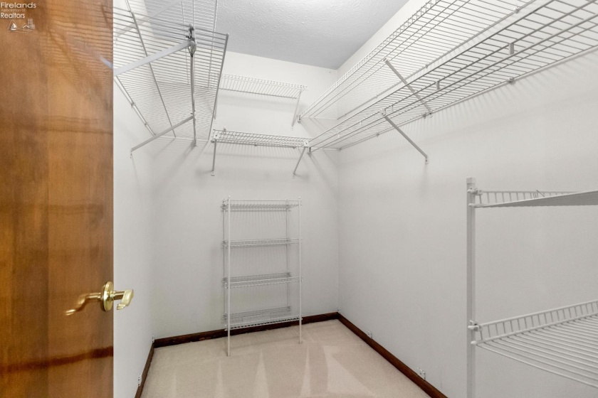 838 Bellaire Drive, Bellevue, 44811, 3 Bedrooms Bedrooms, ,2 BathroomsBathrooms,Residential,For Sale,Bellaire,20263075