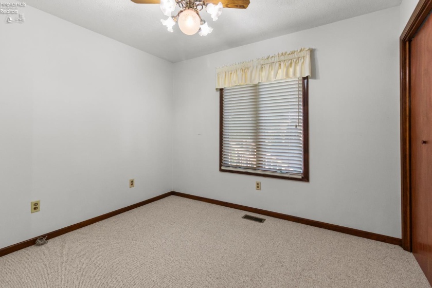 838 Bellaire Drive, Bellevue, 44811, 3 Bedrooms Bedrooms, ,2 BathroomsBathrooms,Residential,For Sale,Bellaire,20263075