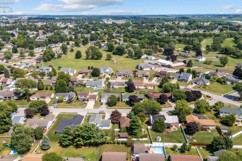838 Bellaire Drive, Bellevue, 44811, 3 Bedrooms Bedrooms, ,2 BathroomsBathrooms,Residential,For Sale,Bellaire,20263075