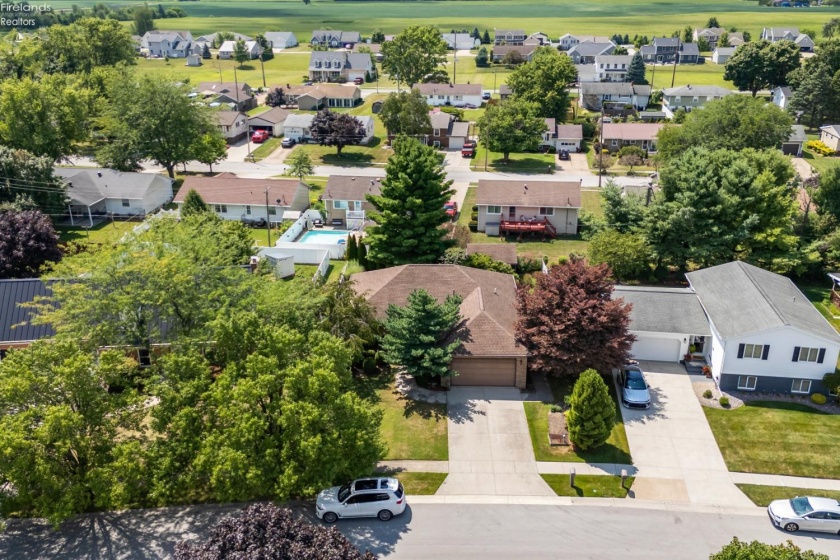 838 Bellaire Drive, Bellevue, 44811, 3 Bedrooms Bedrooms, ,2 BathroomsBathrooms,Residential,For Sale,Bellaire,20263075