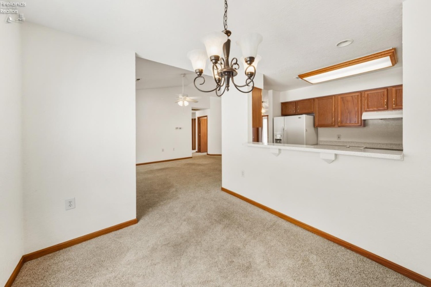 590 Vineyard Circle, Port Clinton, 43452, 2 Bedrooms Bedrooms, ,2 BathroomsBathrooms,Residential,For Sale,Vineyard,20263089