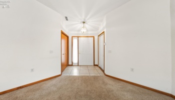 590 Vineyard Circle, Port Clinton, 43452, 2 Bedrooms Bedrooms, ,2 BathroomsBathrooms,Residential,For Sale,Vineyard,20263089