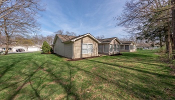 590 Vineyard Circle, Port Clinton, 43452, 2 Bedrooms Bedrooms, ,2 BathroomsBathrooms,Residential,For Sale,Vineyard,20263089