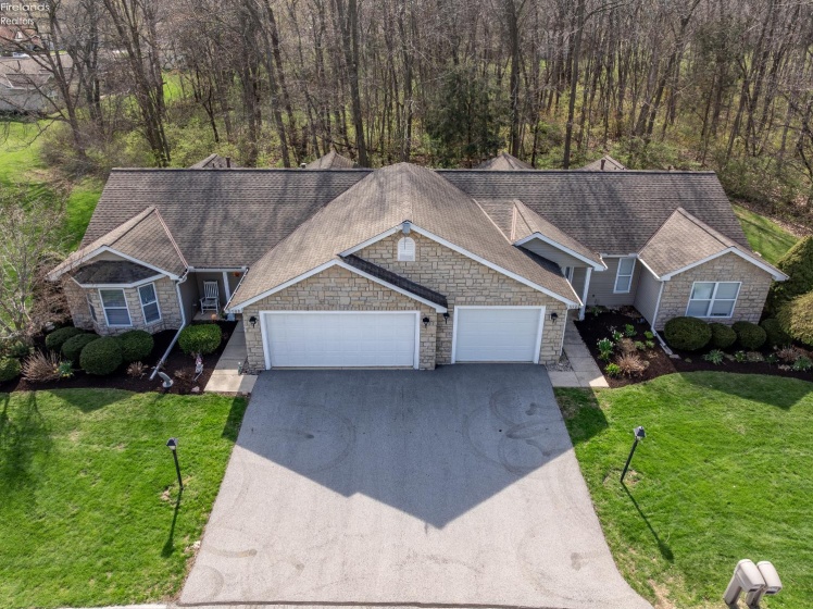 590 Vineyard Circle, Port Clinton, 43452, 2 Bedrooms Bedrooms, ,2 BathroomsBathrooms,Residential,For Sale,Vineyard,20263089