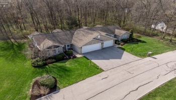 590 Vineyard Circle, Port Clinton, 43452, 2 Bedrooms Bedrooms, ,2 BathroomsBathrooms,Residential,For Sale,Vineyard,20263089