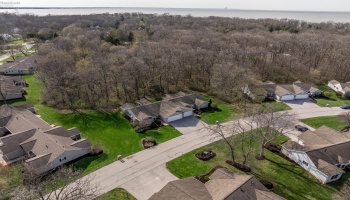 590 Vineyard Circle, Port Clinton, 43452, 2 Bedrooms Bedrooms, ,2 BathroomsBathrooms,Residential,For Sale,Vineyard,20263089