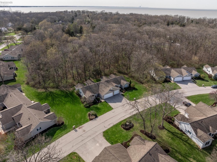 590 Vineyard Circle, Port Clinton, 43452, 2 Bedrooms Bedrooms, ,2 BathroomsBathrooms,Residential,For Sale,Vineyard,20263089