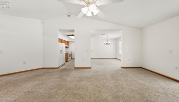 590 Vineyard Circle, Port Clinton, 43452, 2 Bedrooms Bedrooms, ,2 BathroomsBathrooms,Residential,For Sale,Vineyard,20263089