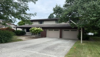 12 Patrician Drive, Norwalk, 44857, 5 Bedrooms Bedrooms, ,3 BathroomsBathrooms,Residential,For Sale,Patrician,20262887 12 Patrician Drive, Norwalk, 44857, 5 Bedrooms Bedrooms, ,3 BathroomsBathrooms,Residential,For Sale,Patrician,20262887