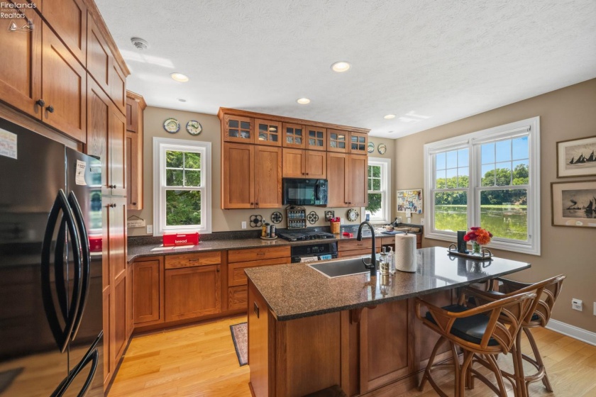 2840 Sanctuary Drive, Port Clinton, 43452, 4 Bedrooms Bedrooms, ,4 BathroomsBathrooms,Residential,For Sale,Sanctuary,20263088