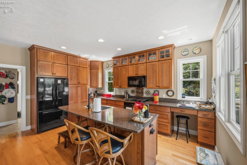 2840 Sanctuary Drive, Port Clinton, 43452, 4 Bedrooms Bedrooms, ,4 BathroomsBathrooms,Residential,For Sale,Sanctuary,20263088