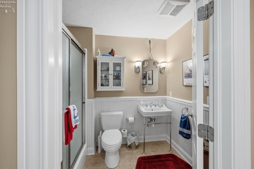 2840 Sanctuary Drive, Port Clinton, 43452, 4 Bedrooms Bedrooms, ,4 BathroomsBathrooms,Residential,For Sale,Sanctuary,20263088