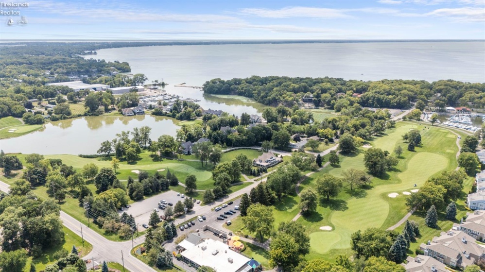 2840 Sanctuary Drive, Port Clinton, 43452, 4 Bedrooms Bedrooms, ,4 BathroomsBathrooms,Residential,For Sale,Sanctuary,20263088