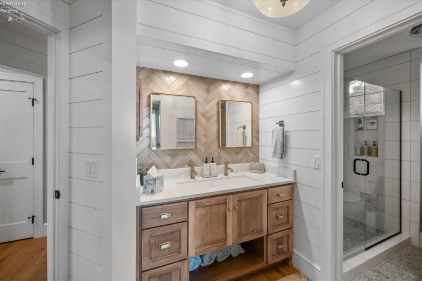 4395 Marin Woods, Port Clinton, 43452, 2 Bedrooms Bedrooms, ,2 BathroomsBathrooms,Residential,For Sale,Marin Woods,20263098
