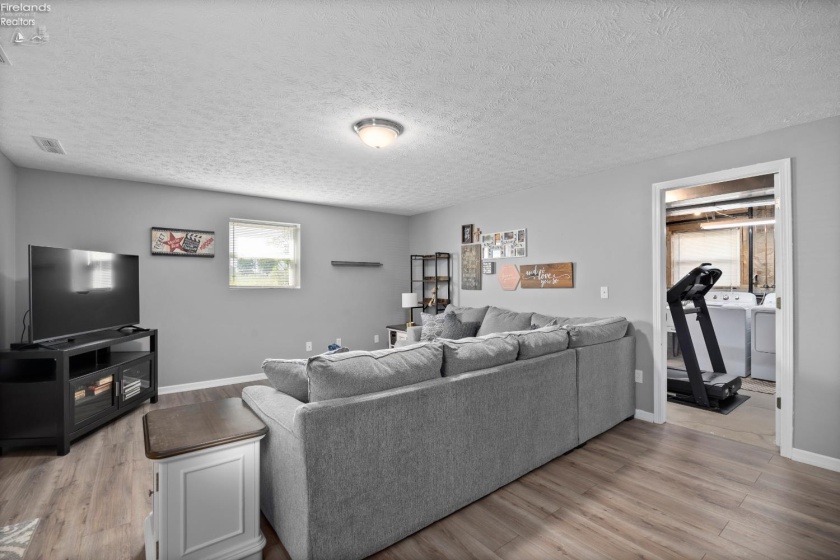 2172 Tarragon Drive, West Salem, 44287, 3 Bedrooms Bedrooms, ,2 BathroomsBathrooms,Residential,For Sale,Tarragon,20263087
