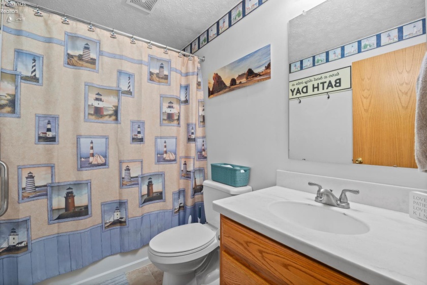 2172 Tarragon Drive, West Salem, 44287, 3 Bedrooms Bedrooms, ,2 BathroomsBathrooms,Residential,For Sale,Tarragon,20263087