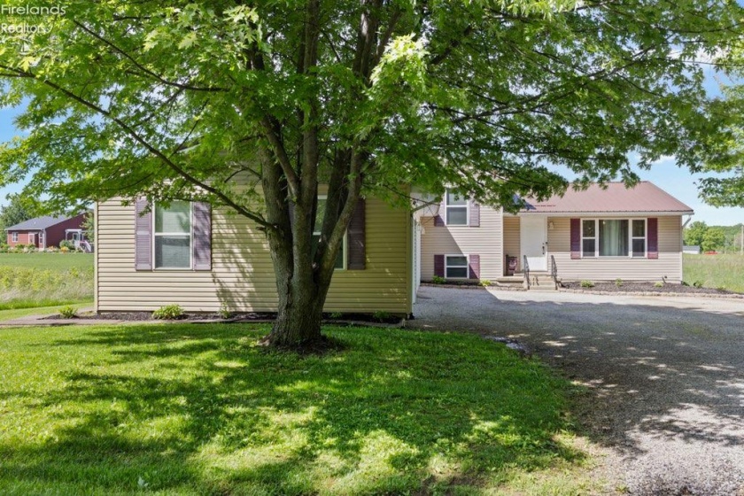 2172 Tarragon Drive, West Salem, 44287, 3 Bedrooms Bedrooms, ,2 BathroomsBathrooms,Residential,For Sale,Tarragon,20263087