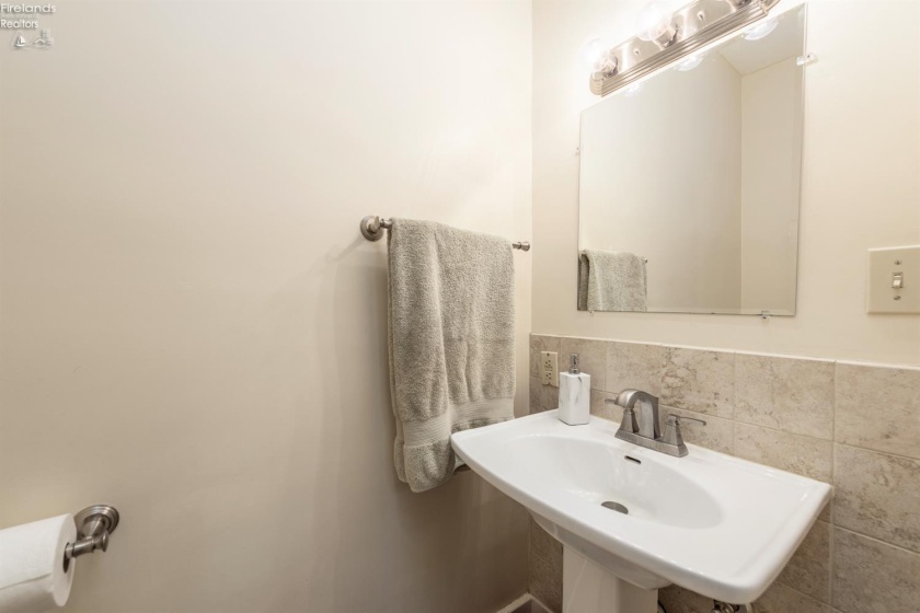 193 Main, Norwalk, 44857, 3 Bedrooms Bedrooms, ,2 BathroomsBathrooms,Residential,For Sale,Main,20263061